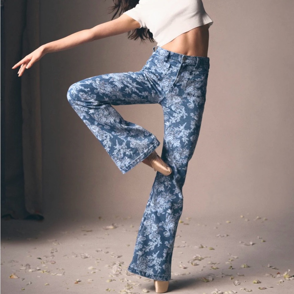 Gap x Love Shack Fancy Women’s ‘70s Flare High Rise Floral Jeans Size 25